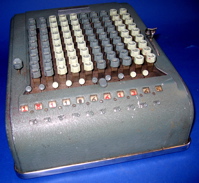 Vintage Comptometer (sys 2)