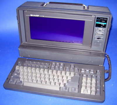 Sharp PC-7200 luggable