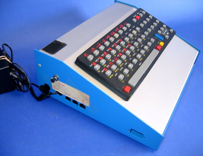 Sinclair ZX-81 in EZ-Key 60 Case