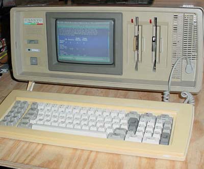 Sanyo MBC-775 Color Portable Computer